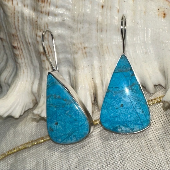 Turquoise Natural Gemstone handcrafted teardrop earrings - Picture 3 of 5